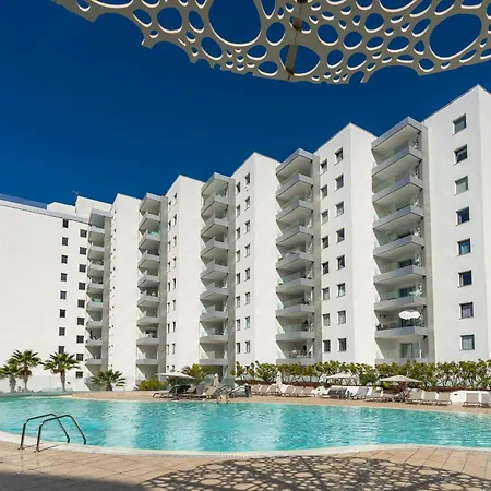 Ocean Garden Playa Paraiso Арона